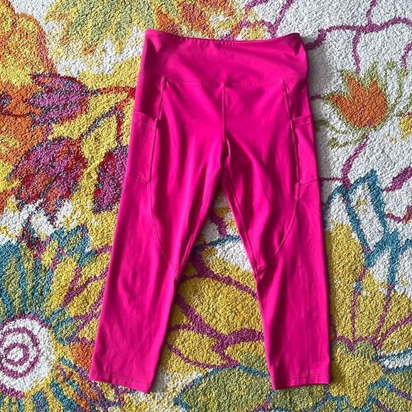 EUC WOMENS SIZE 8-10 ZYIA ACTIVE CROP LEGGINGS - Picture 3 of 7
